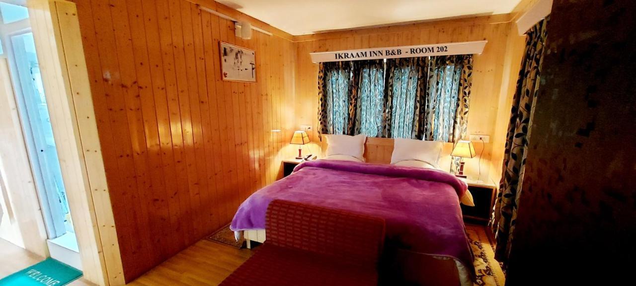 Ikraam Inn Bed & Breakfast Srīnagar Dış mekan fotoğraf