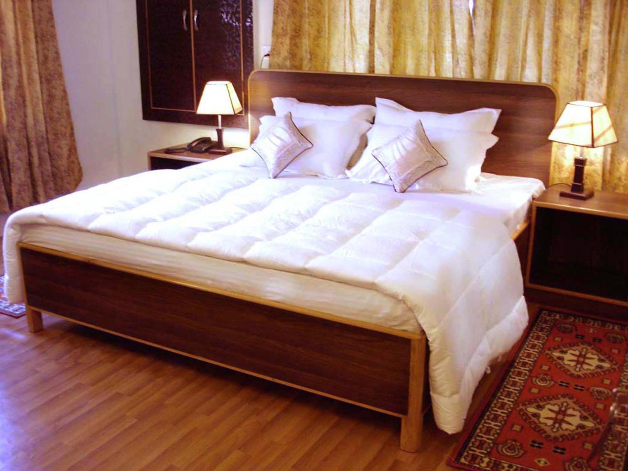 Ikraam Inn Bed & Breakfast Srīnagar Dış mekan fotoğraf